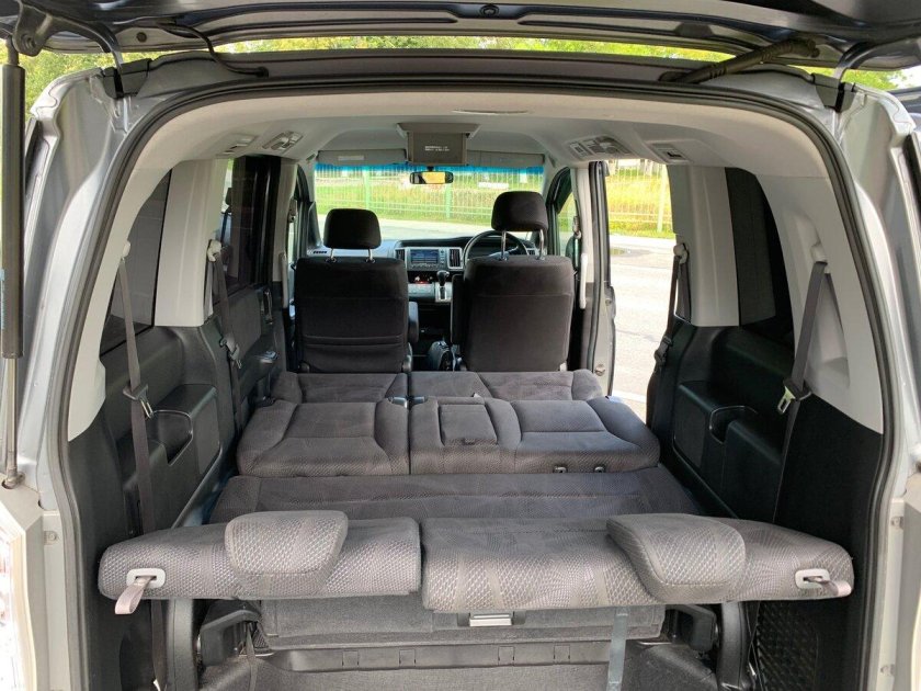 Honda Stepwgn spada 2017 салон