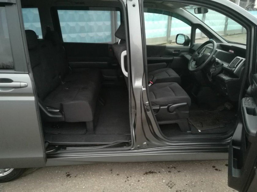 Honda Stepwgn 2021 салон