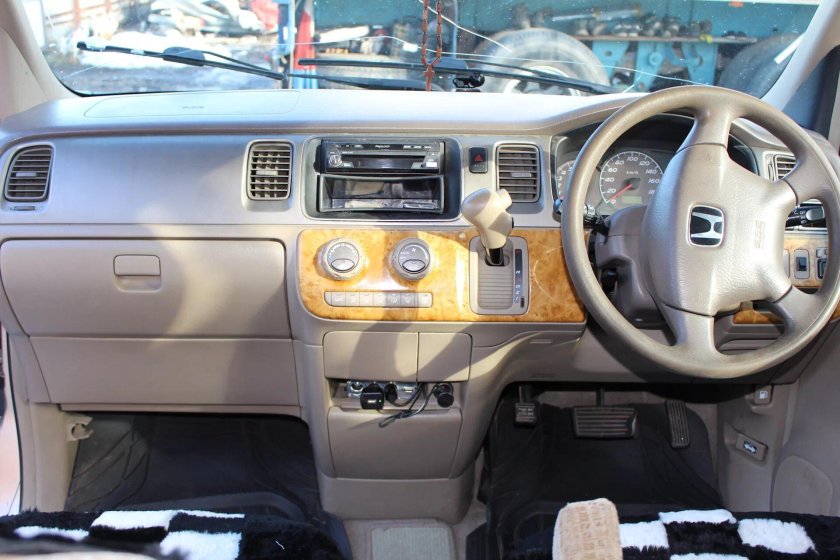 Honda Stepwgn 2002 салон