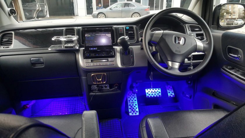 Honda Stepwgn rf3 салон