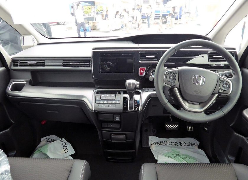 Honda Stepwgn spada rp3