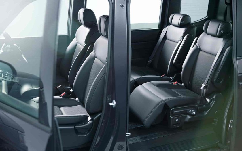 Honda Stepwgn 2022 салон