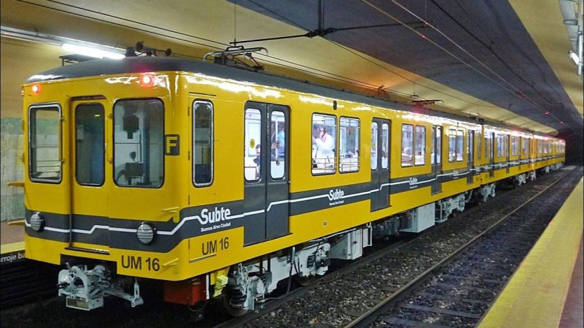 Метровагон 81 712