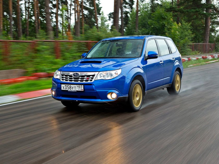 Субару Форестер 2012