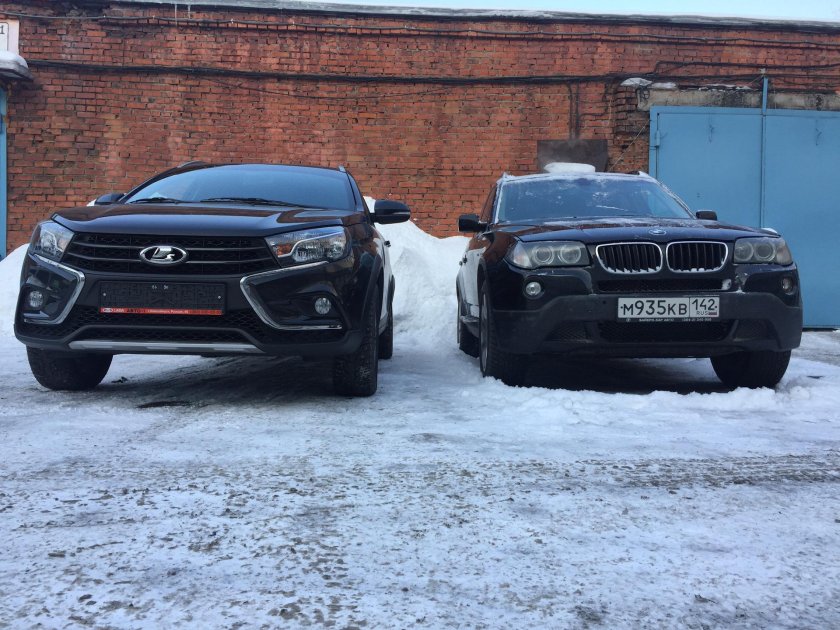 Веста св кросс и БМВ х1