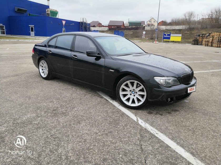 Бмв 7 серии 2003