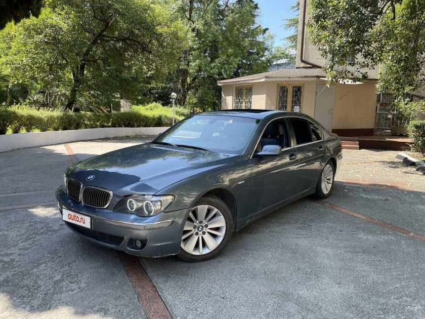 BMW 730i