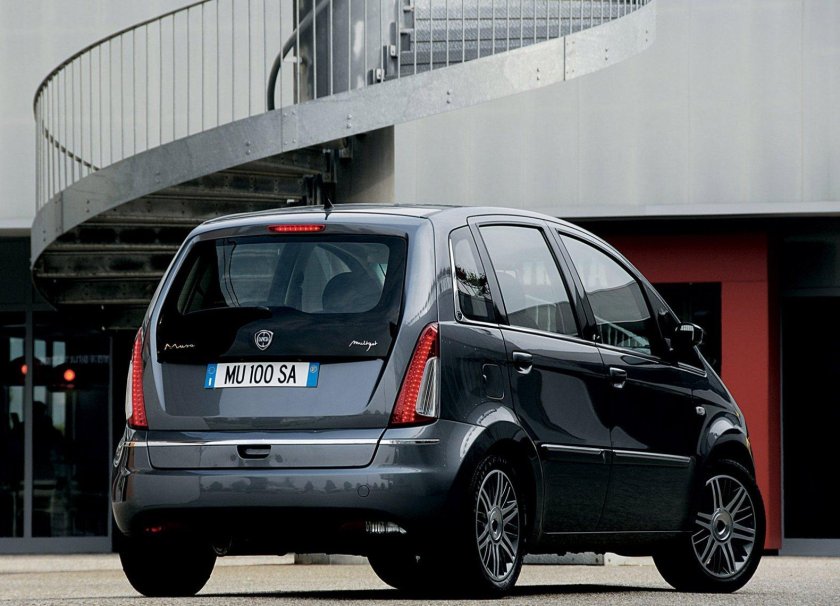 Lancia musa 2007 2012