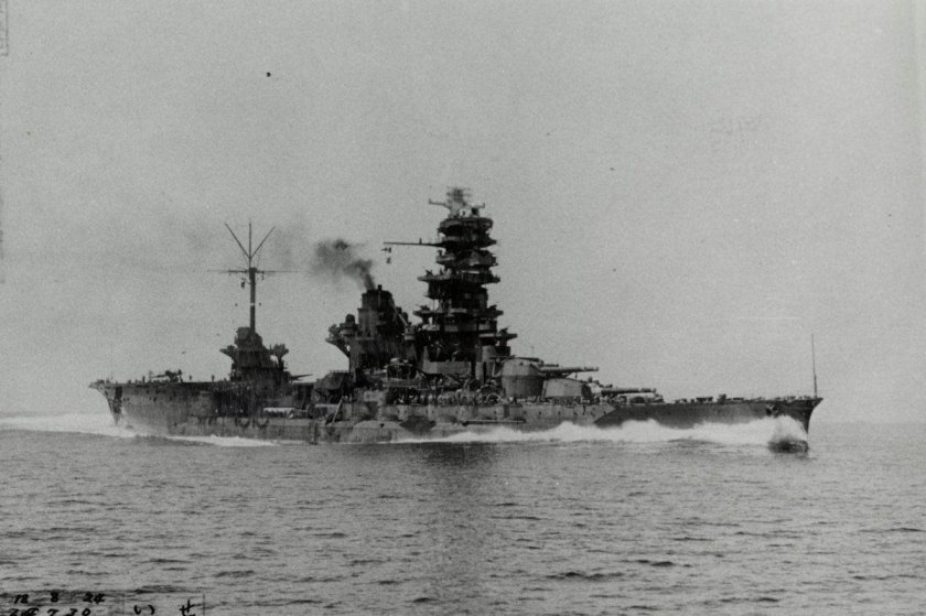 Линкор авианосец Хьюга