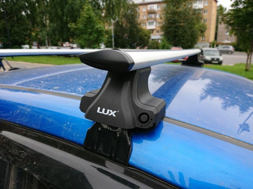 8201356700 Багажные дуги оригинал