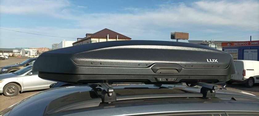 Автобокс Lux TAVR 197