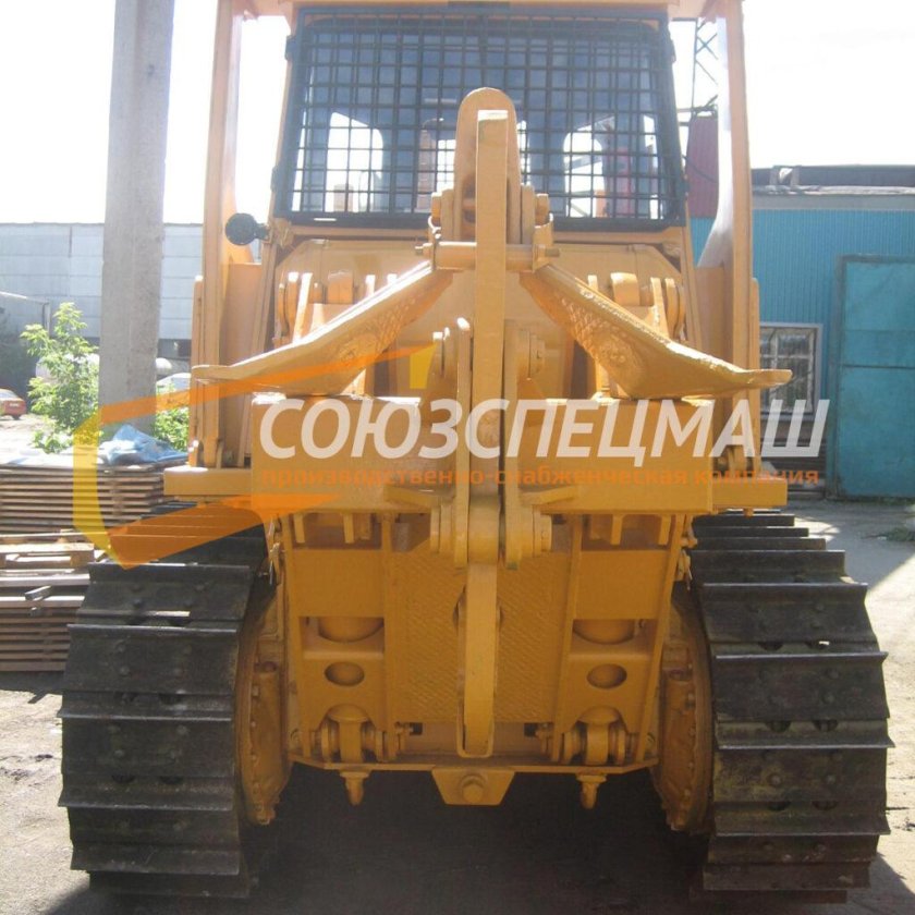 Бульдозер чтз б10м