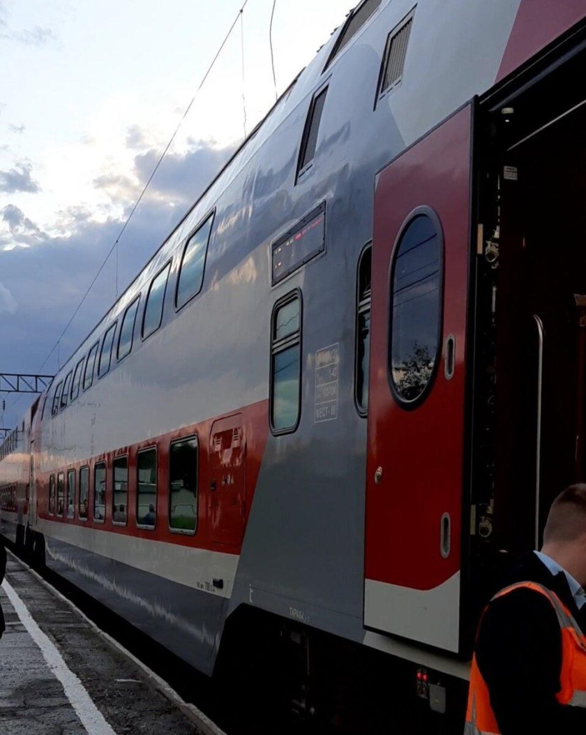 Двухэтажный поезд