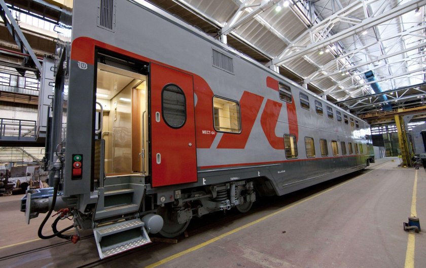 Двухэтажный вагон ТВЗ