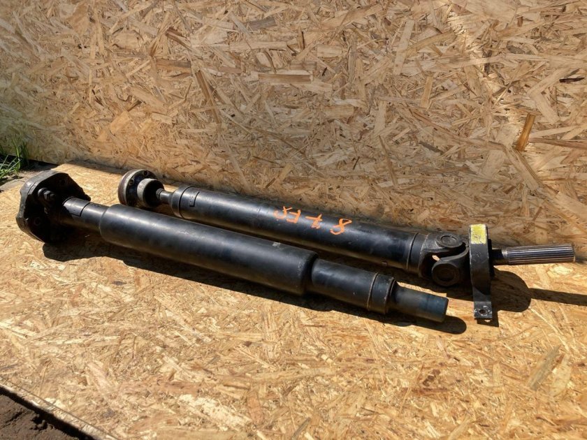 Карданный вал Ягуар