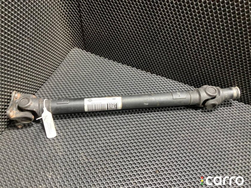 Карданный вал передний