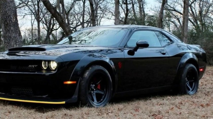 Додж СРТ демон