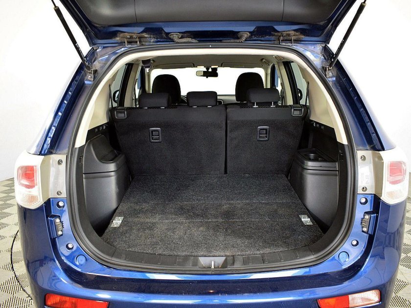 Ровный пол Аутлендер 3