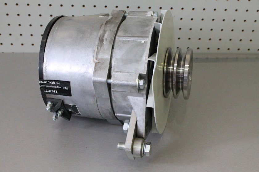 Генератор 28 ЛИАЗ