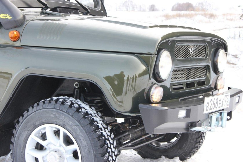 Силовой бампер на УАЗ 3151