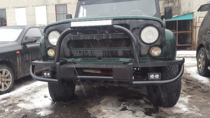 Бампер УАЗ 469 передний силовой под лебедку