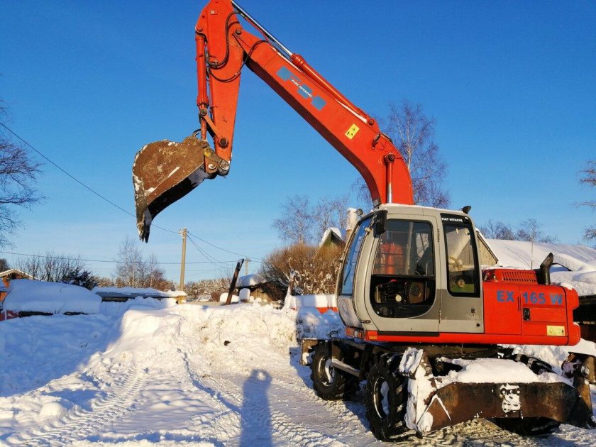 Экскаватор Fiat - Hitachi ex165w