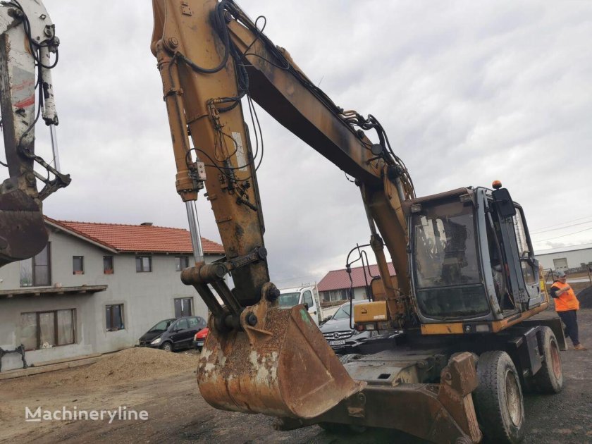 Экскаватор Fiat - Hitachi ex165w