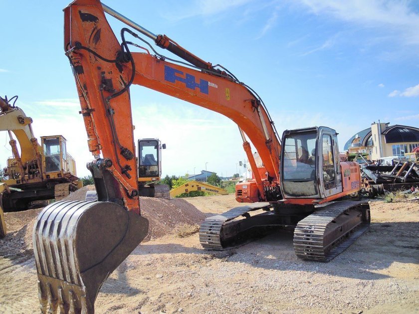 Fiat-Hitachi ex215