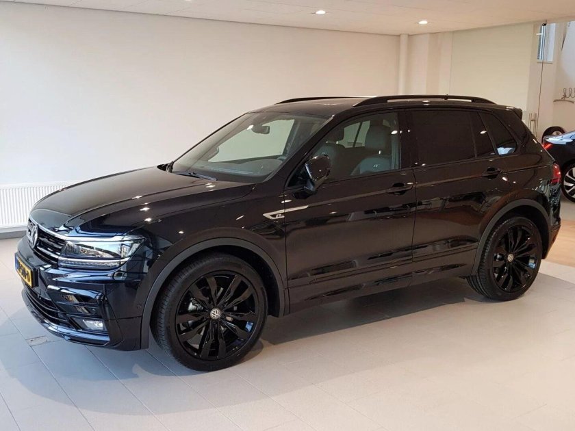 VW Tiguan 2021 r line Black Style