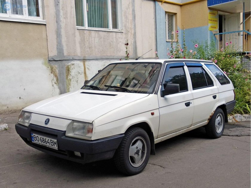 Фото Шкода Форман