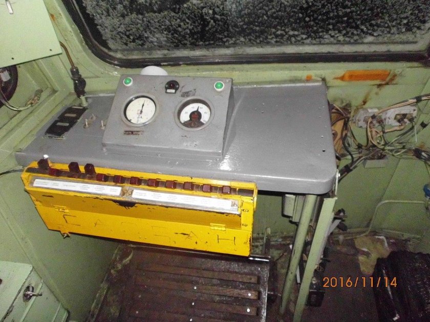 Пульт помощника машиниста вл10