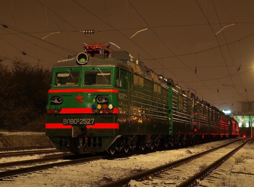 Локомотив вл 80