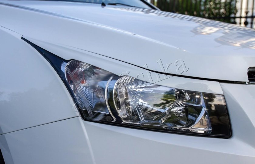 Реснички на фары Шевроле Круз