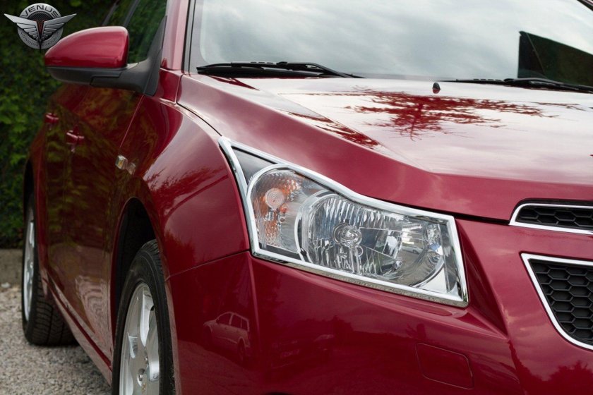 Накладки на фары Шевроле Круз