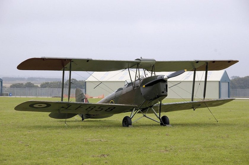 DH.82b Queen Bee