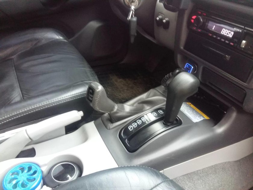 Ручка АКПП Mitsubishi Pajero 2