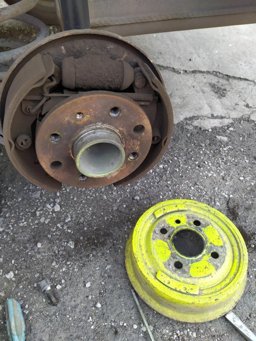 Задняя ступица Ланос 1.6