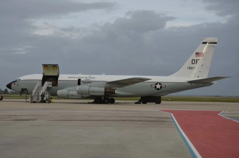 Boeing rc-135w