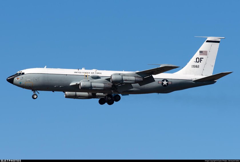 Boeing wc 135 constant phoenix