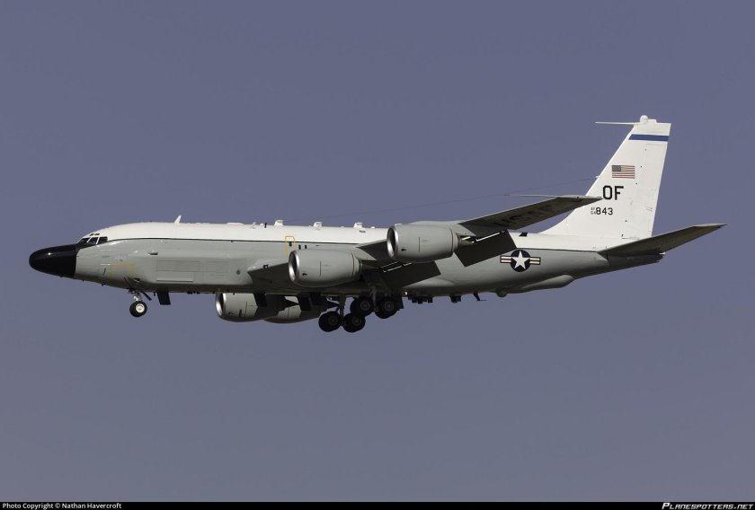 ВВС RC-135w Rivet Joint