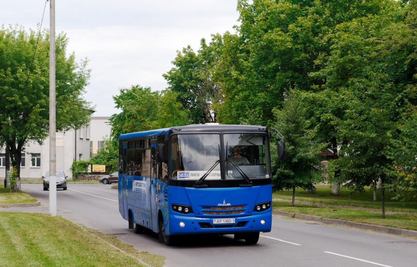 Автобус маз