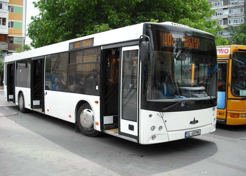 Автобус МАЗ 203015