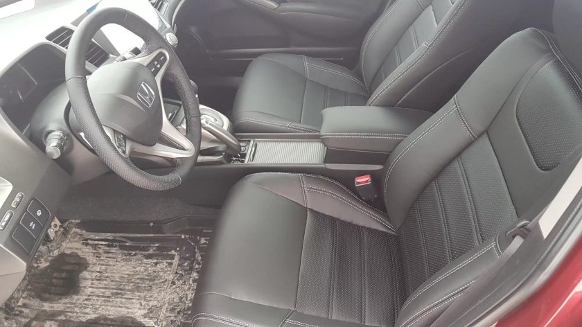 Чехлы на Хонда Цивик 4д 2008