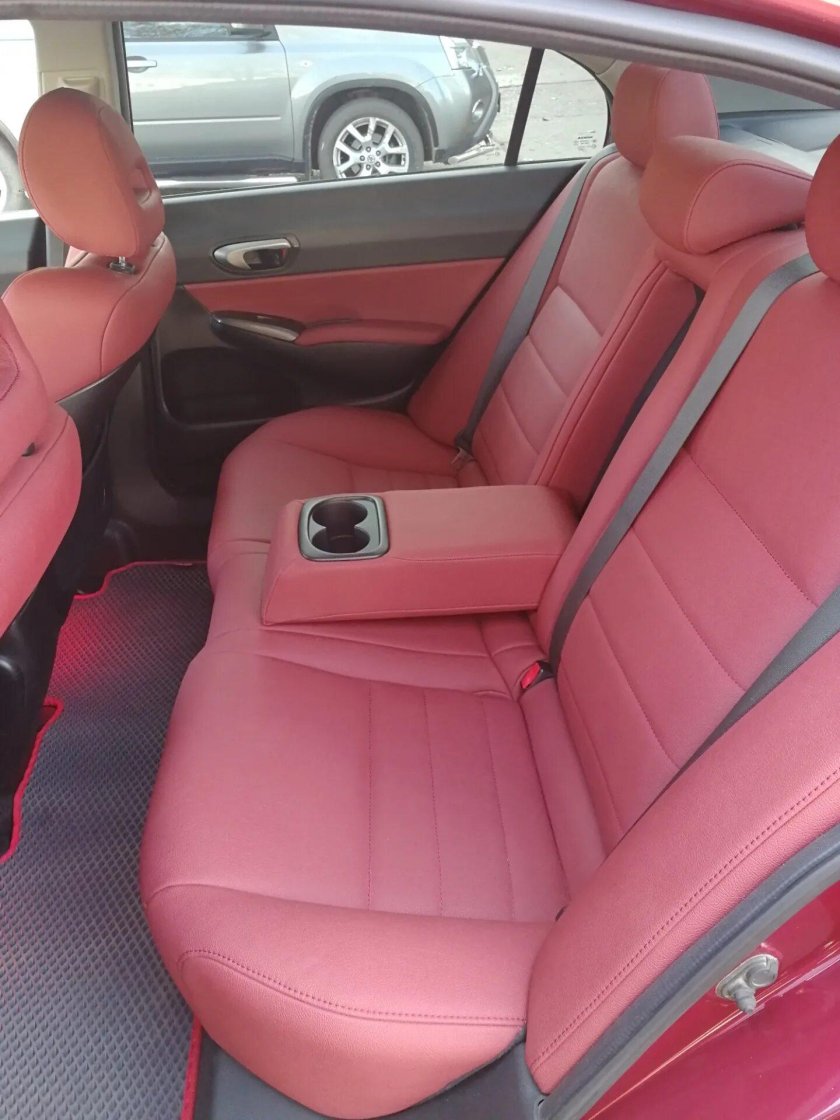 Honda Civic 6 красный салон