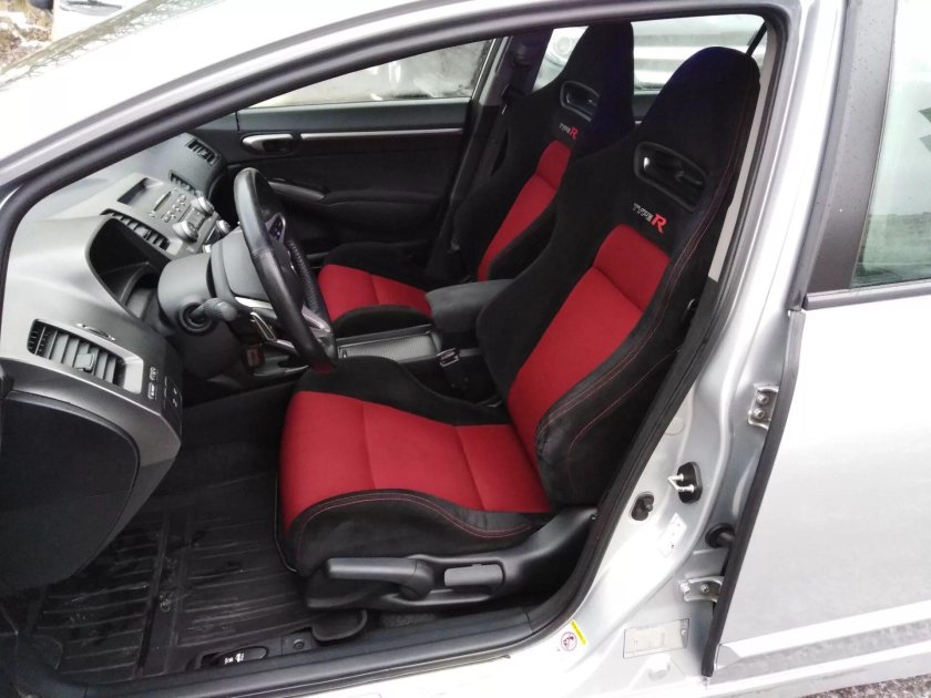 Сиденья Honda Civic Type r