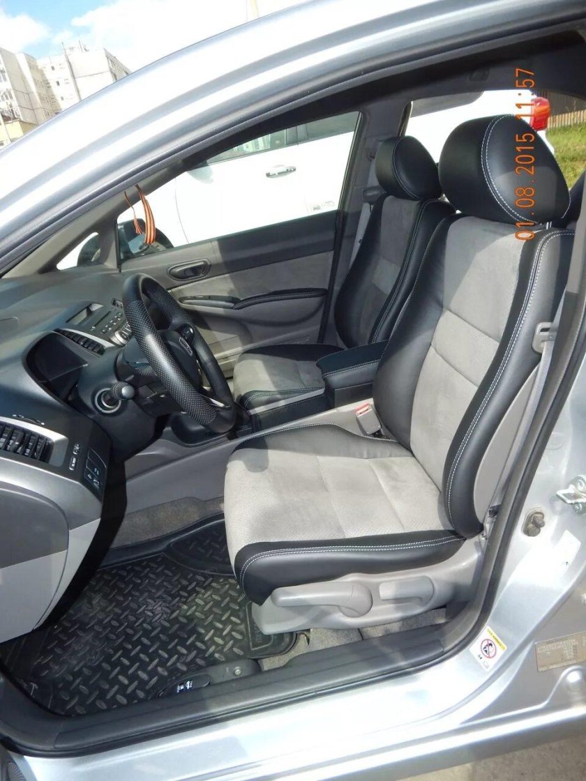 Авточехлы Хонда Цивик 4д