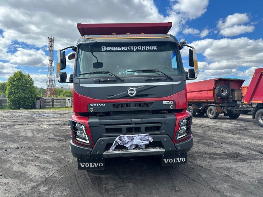 Грузовик volvo
