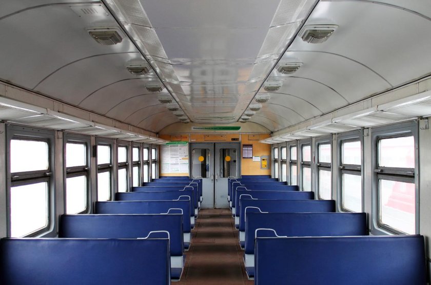 Салон вагона эр2т