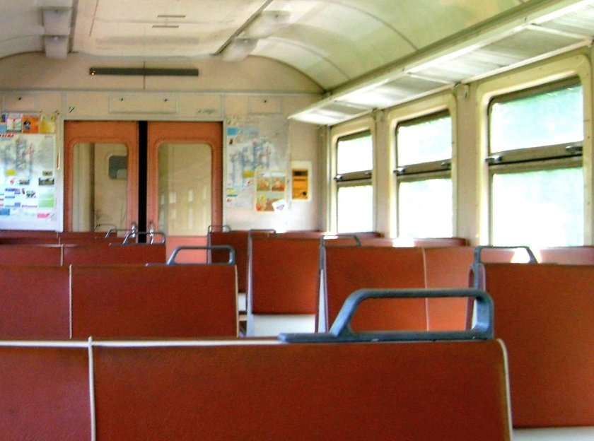 Пригородные поезда внутри