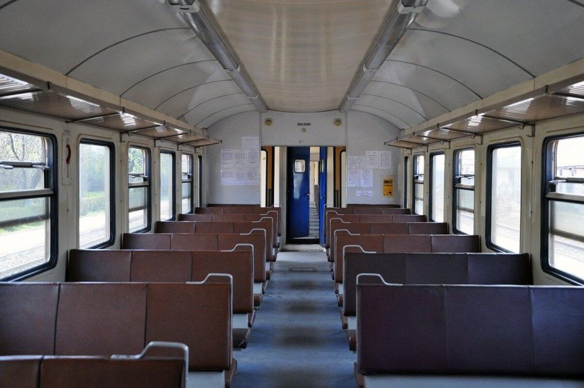 Эр2 вагон внутри